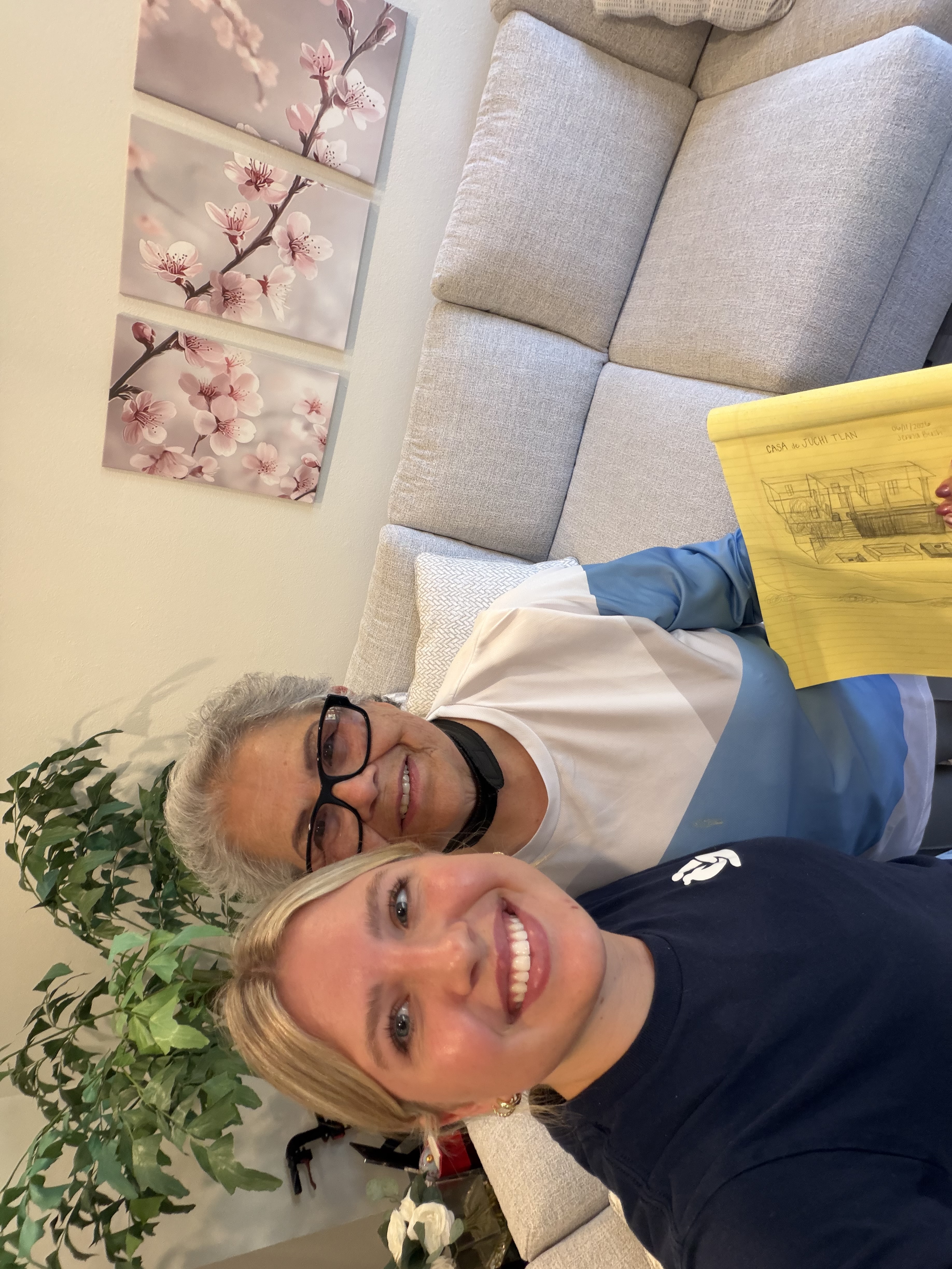 CONNECT students visiting with a Westside Pacific Villages member